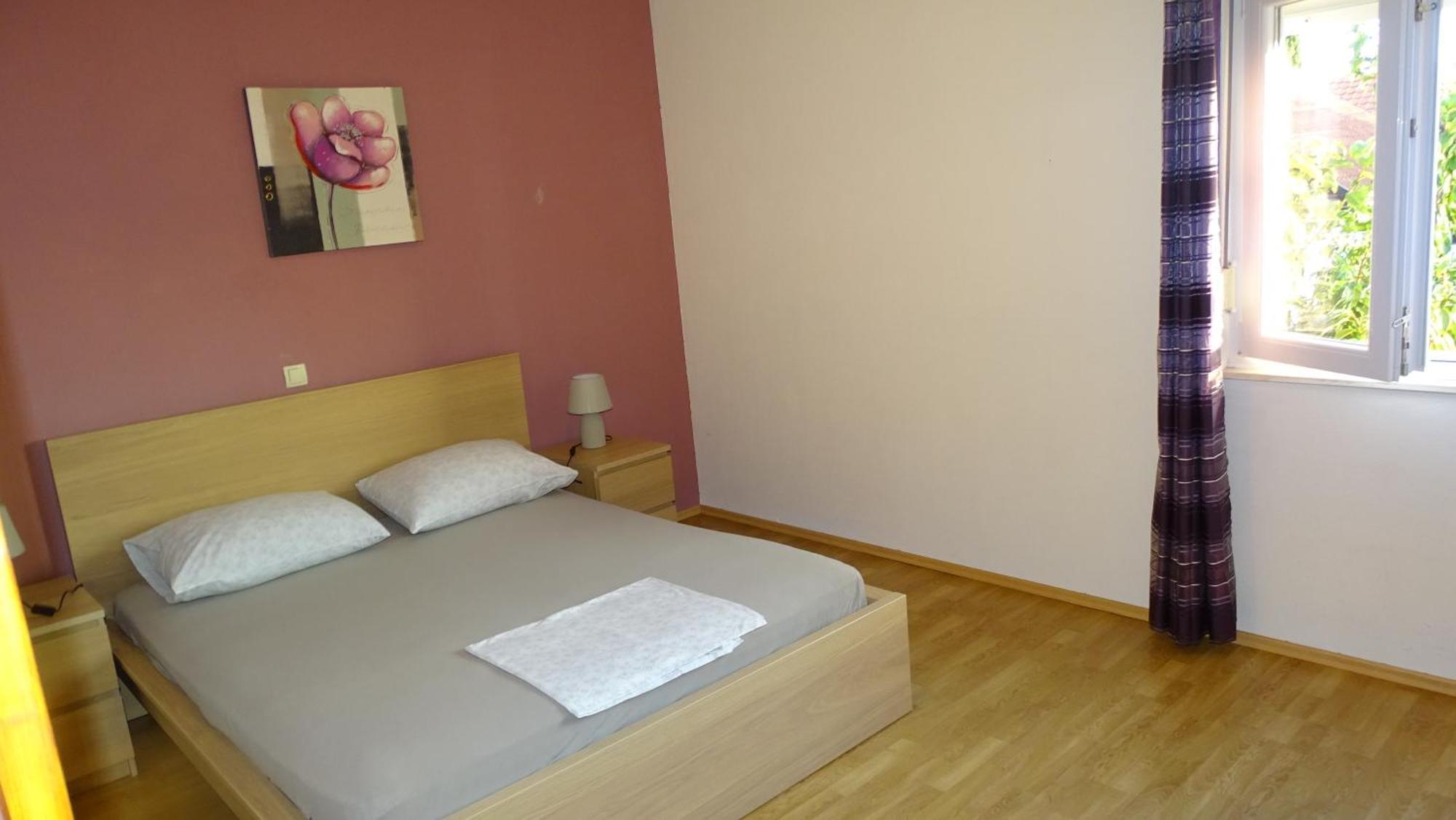 Luna Apartment Sukosan